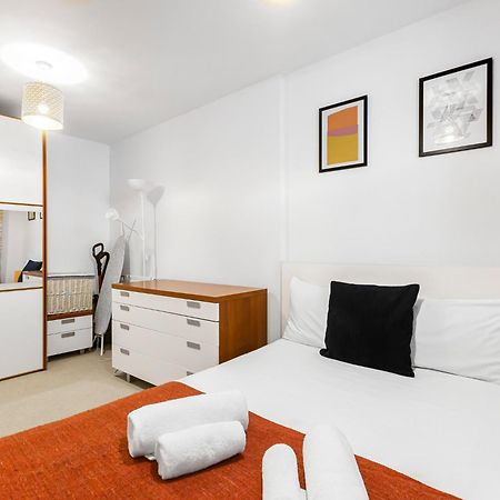 Pass The Keys Modern Tottenham Hale Apartment Perfect For Leisure London Kültér fotó